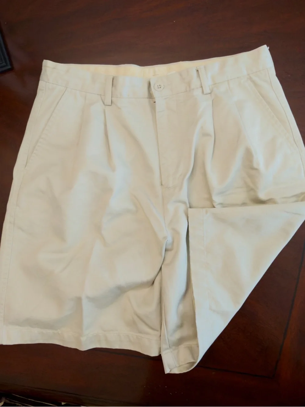 GAP Khakis shorts. 36W. Relaxed Fix. Gently Worn. Excellent Condition